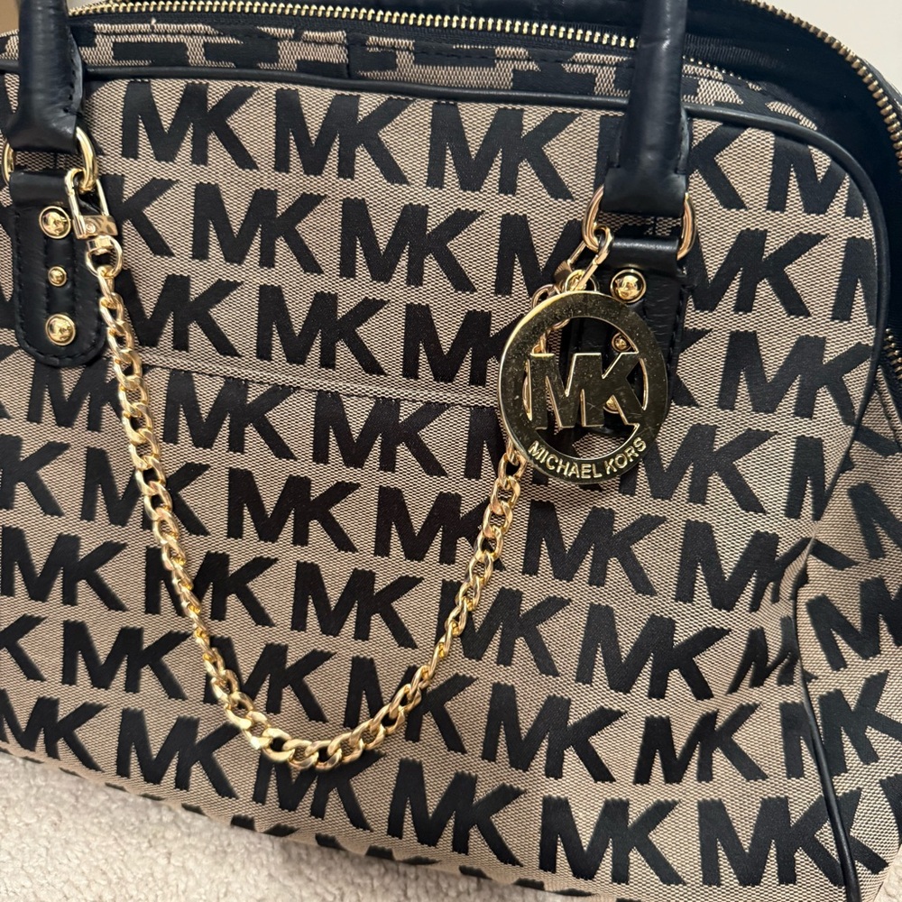 Michael Kors Veronica Monogram Canvas & Leather Dome Satchel - Picture 2 of 13